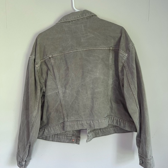 Old Navy Women's Tan/Grey Denim Jacket with Buttons and Pockets - Picture 3 of 3